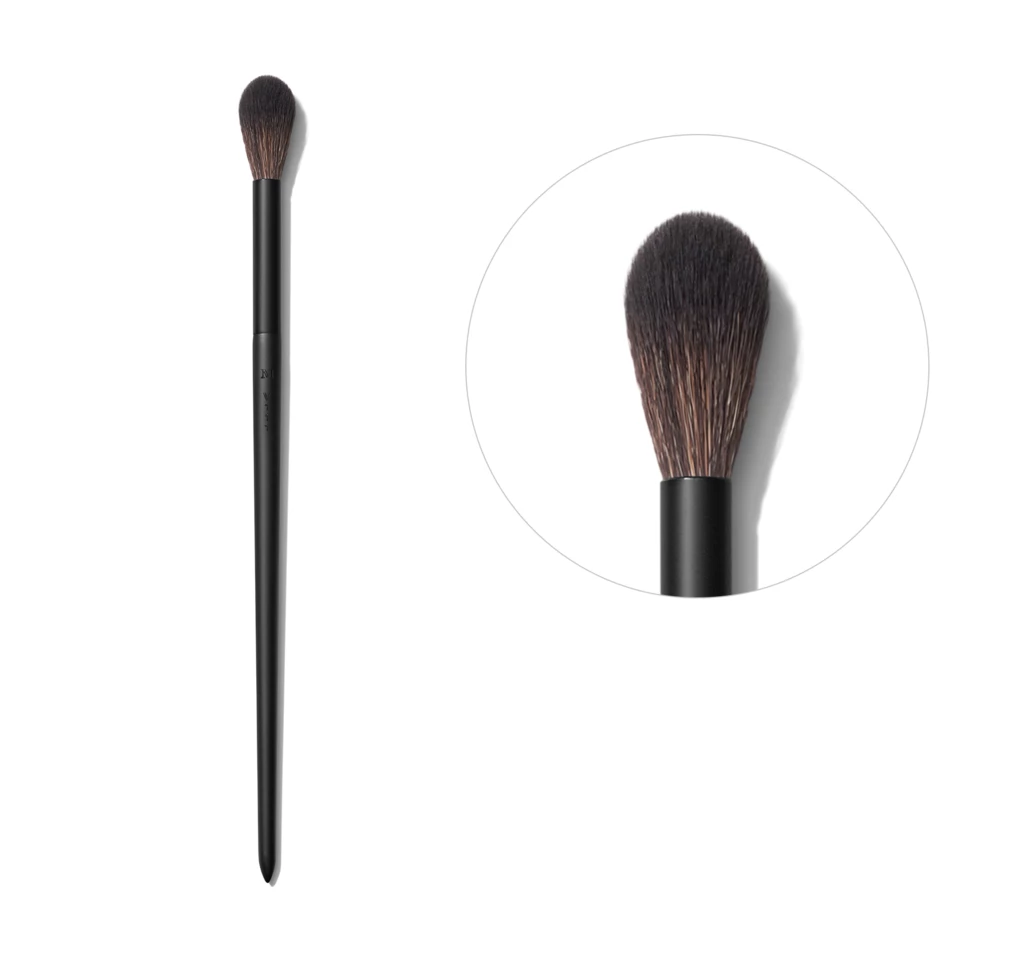 Morphe V111 Full Bodied Highlighter Brush