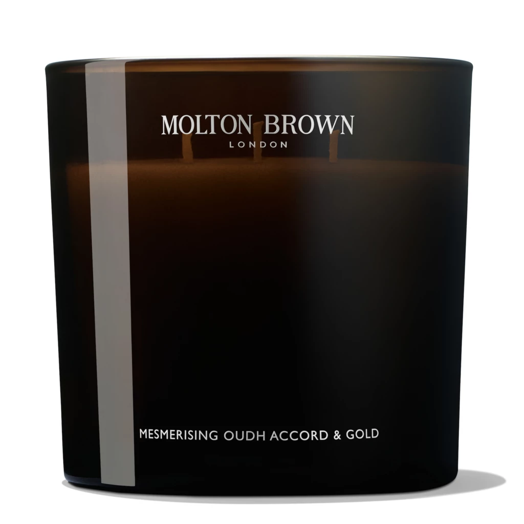 Mesmerising Oudh Accord & Gold Signature Candle