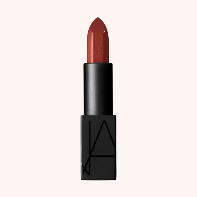 Audacious Lipstick Mona