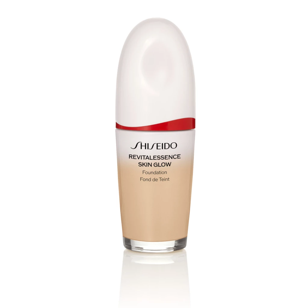 Shiseido Revitalessence Skin Glow Foundation 150