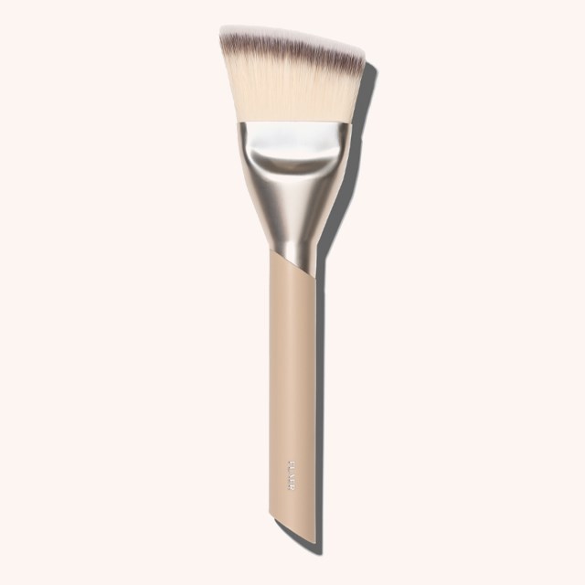 116 Contour & Foundation Brush