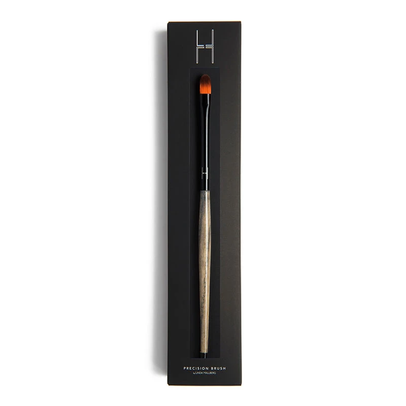 LH cosmetics Precision Brush 301