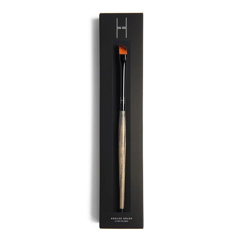 LH cosmetics Angled Brush 333