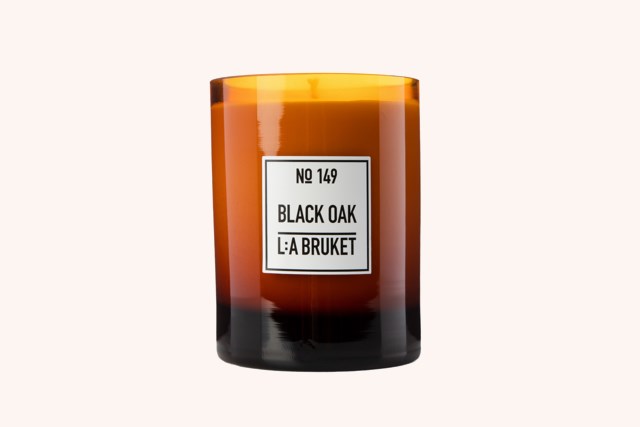 149 Scented Candle Black Oak 260 g