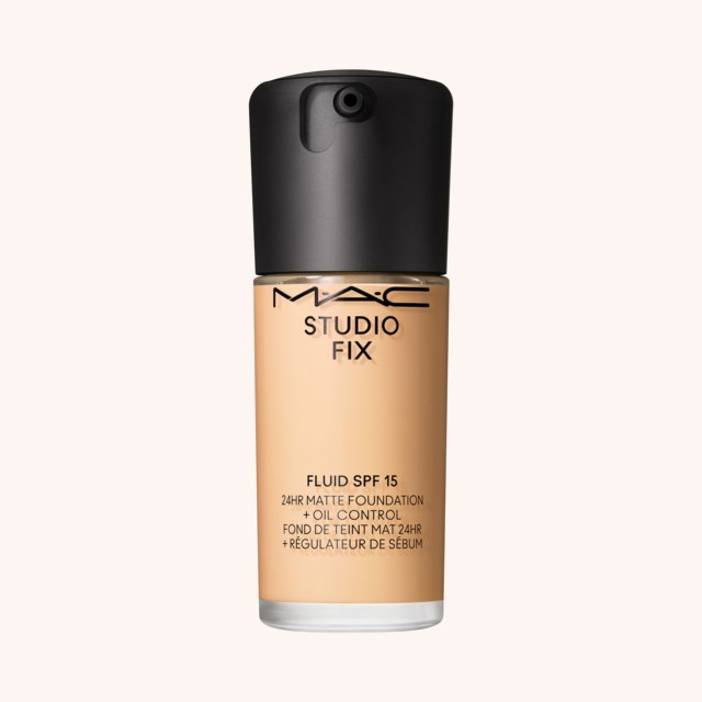 Studio Fix Fluid Broad Spectrum Foundation Spf 15 NC15