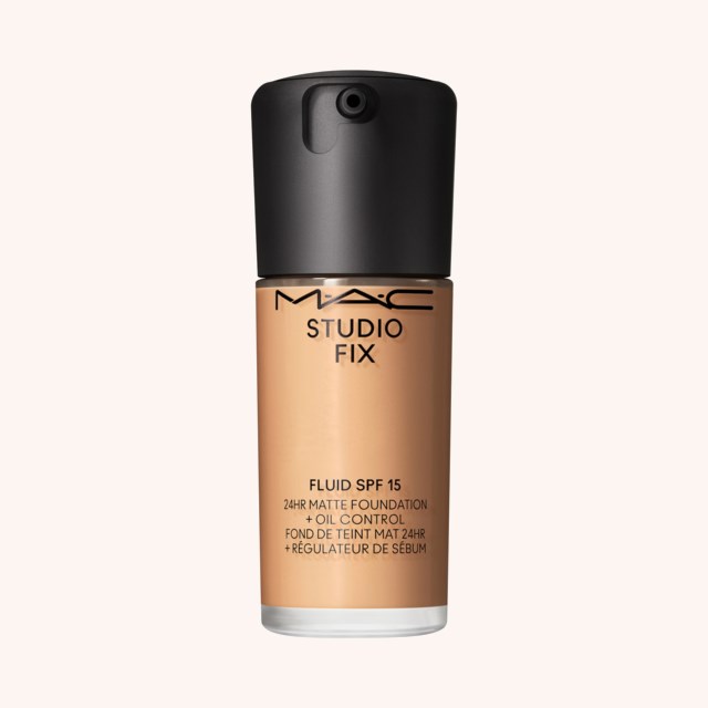 Studio Fix Fluid Broad Spectrum Foundation Spf 15 NC30