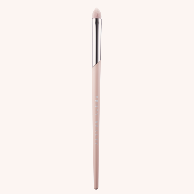 Precise Definition Eyeshadow Brush 220