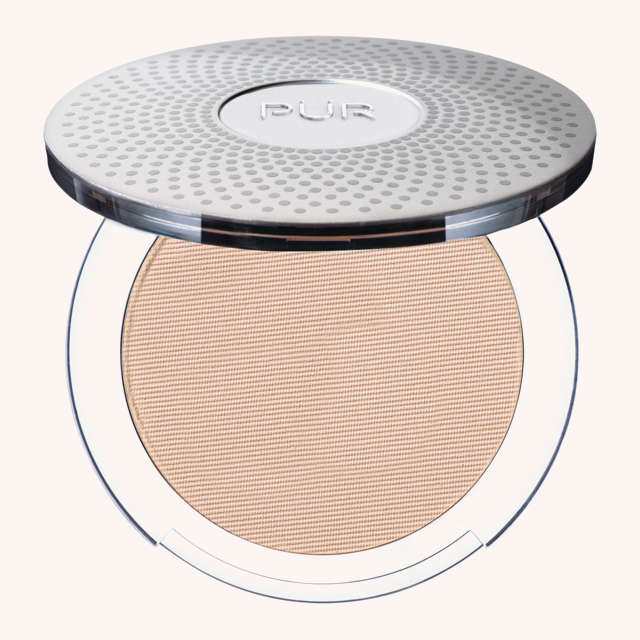 4-in-1 Pressed Mineral Foundation LN6 Light