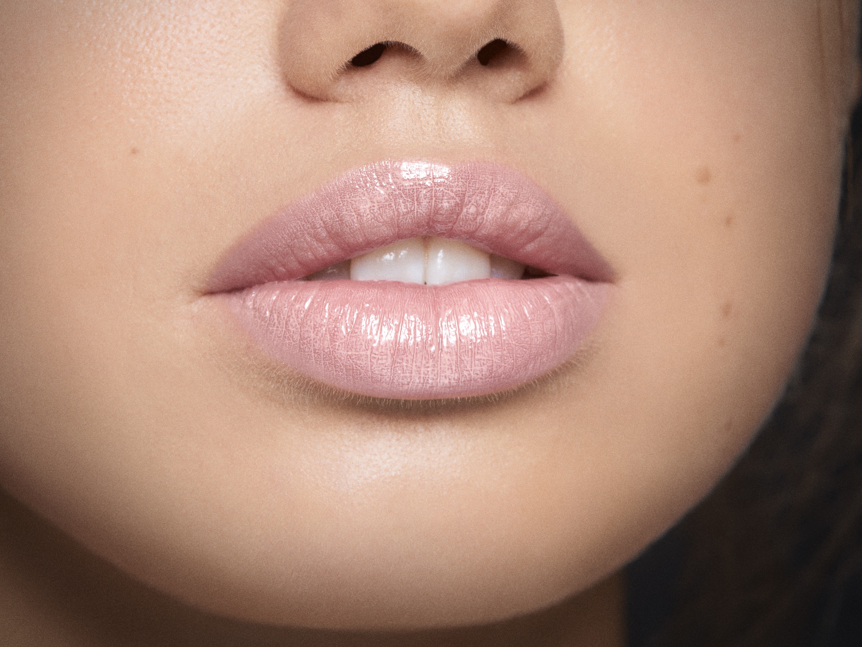 High-Impact Lipgloss Feeling Peachy - BeautyAct - KICKS